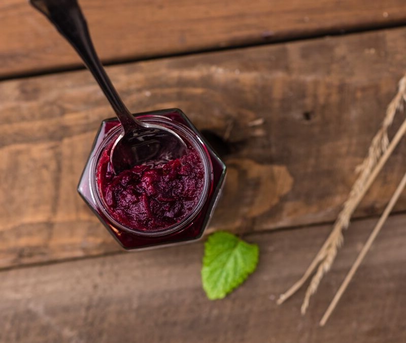 confiture de cerise en bocale